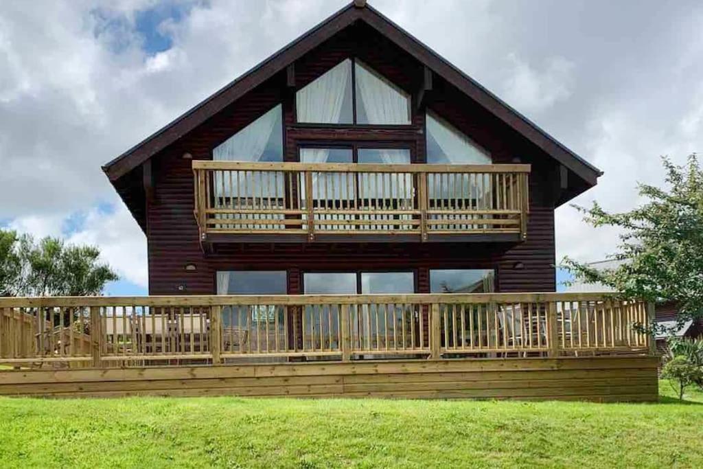 Retallack Resort 4 Bedroom Lodge - Hot Tub For Hire On Request -Pool & Spa Padstow Dış mekan fotoğraf