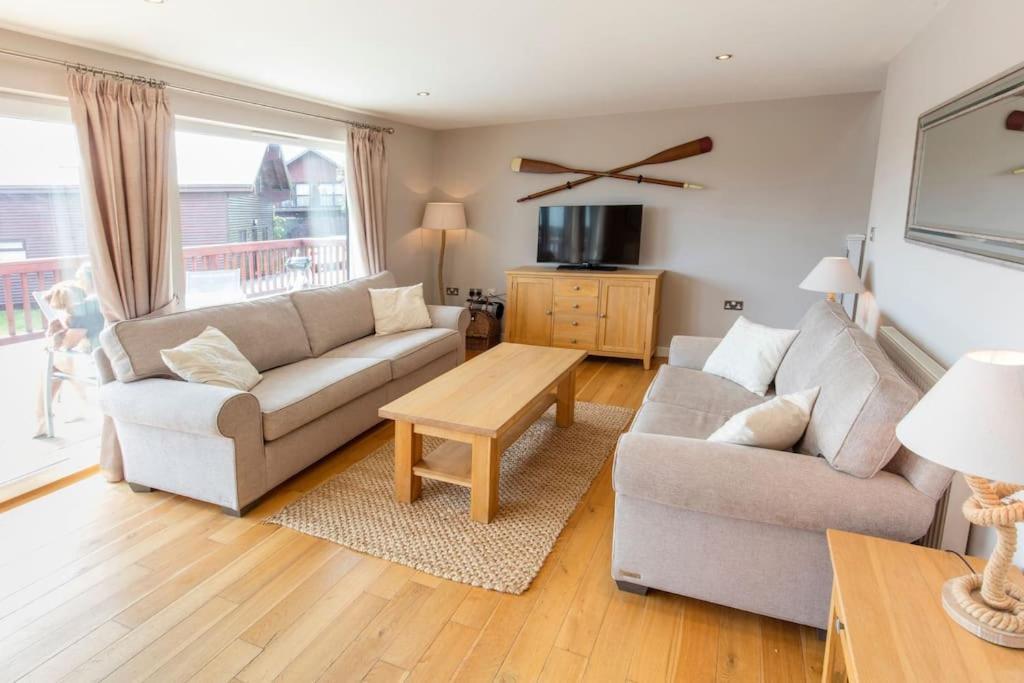 Retallack Resort 4 Bedroom Lodge - Hot Tub For Hire On Request -Pool & Spa Padstow Dış mekan fotoğraf