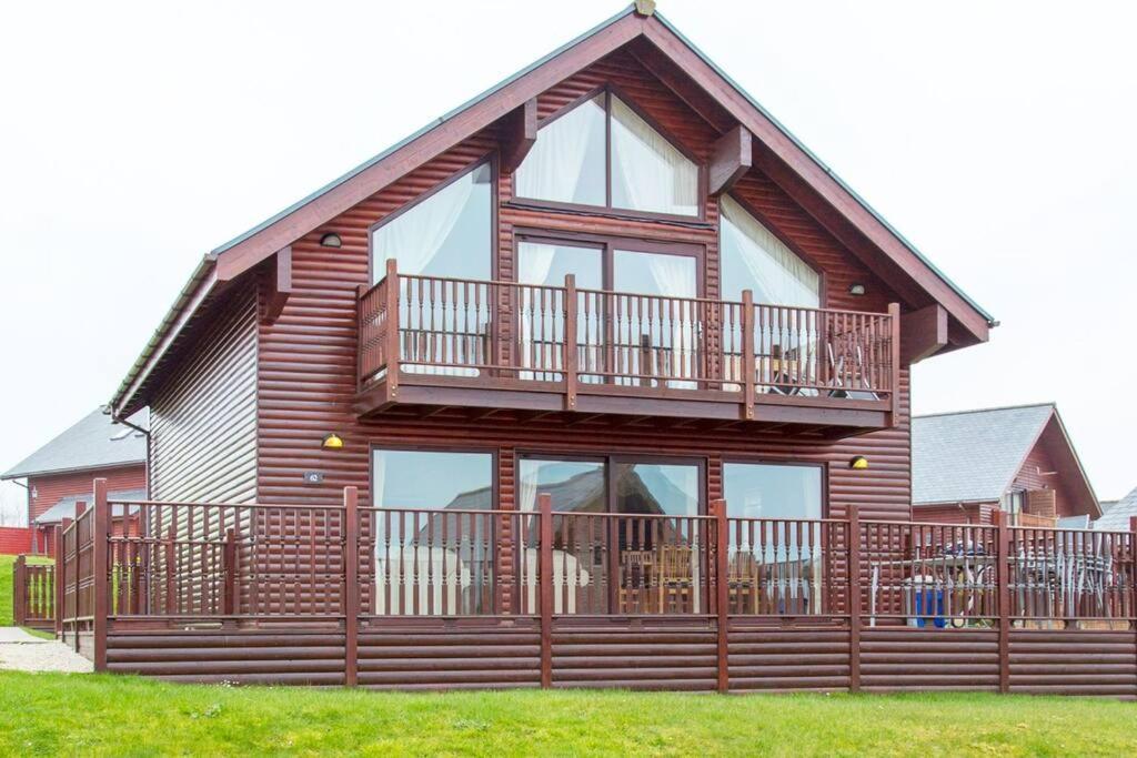 Retallack Resort 4 Bedroom Lodge - Hot Tub For Hire On Request -Pool & Spa Padstow Dış mekan fotoğraf