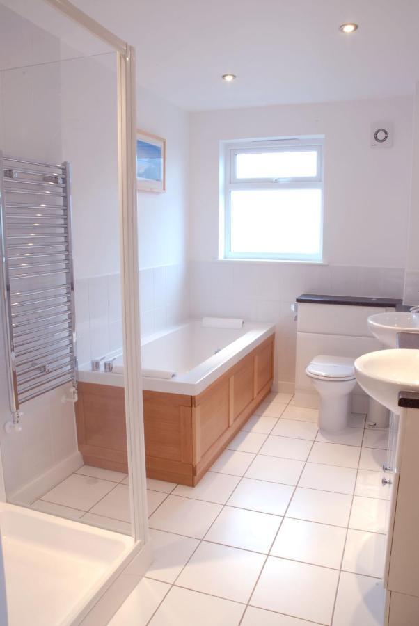 Retallack Resort 4 Bedroom Lodge - Hot Tub For Hire On Request -Pool & Spa Padstow Dış mekan fotoğraf
